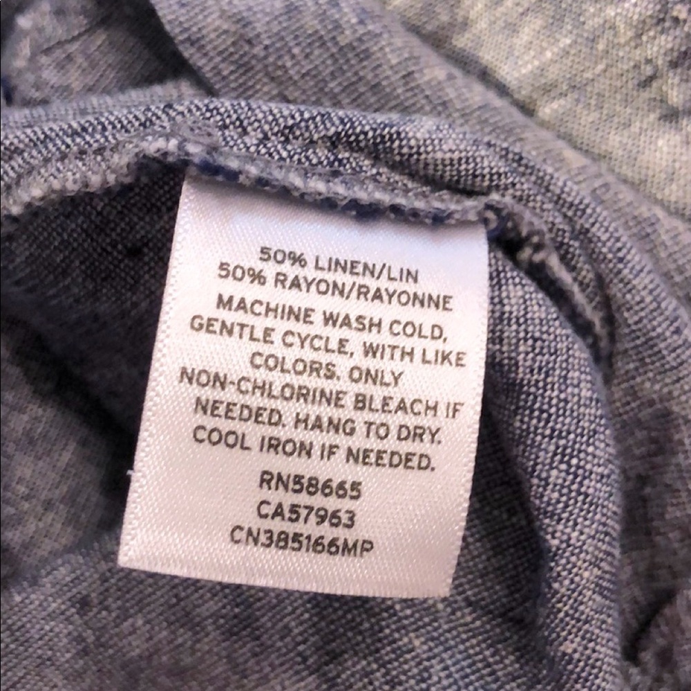 Carlson Chambray Linen Button Up Top - Picture 5 of 5